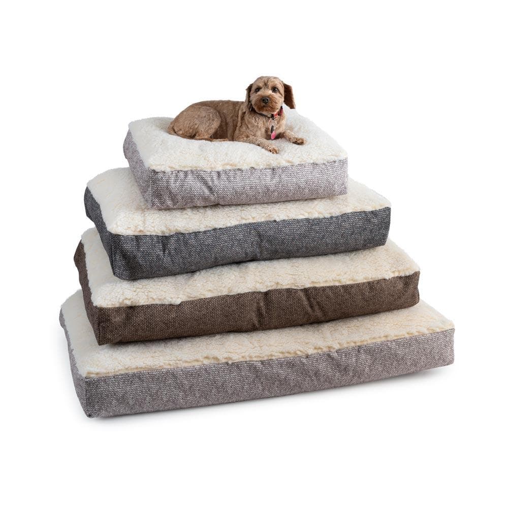Slumber Spot Rectangle Dog Bed Medium, Palmer Indigo / Cream Fur - 1 Count